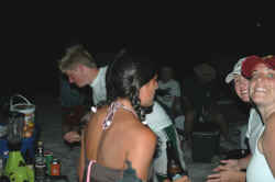 Tailgator.jpg (468919 bytes)